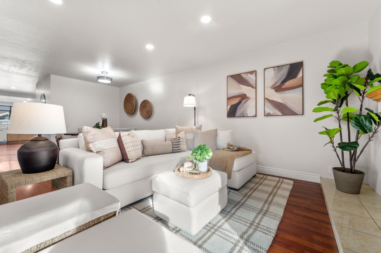 18047 Hillwood Lane