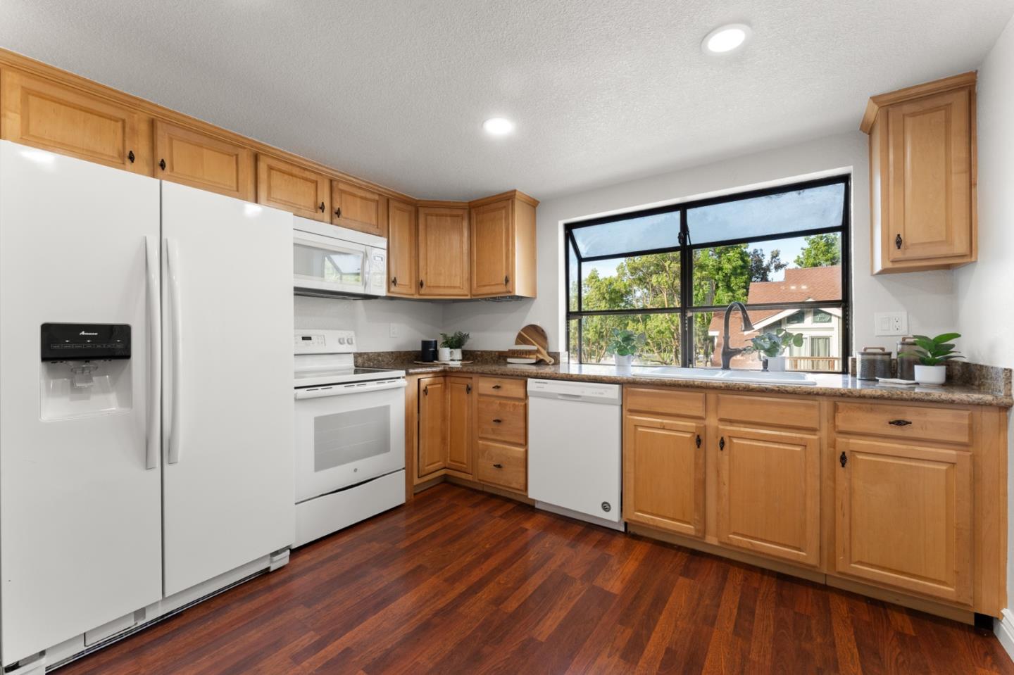 18047 Hillwood Lane