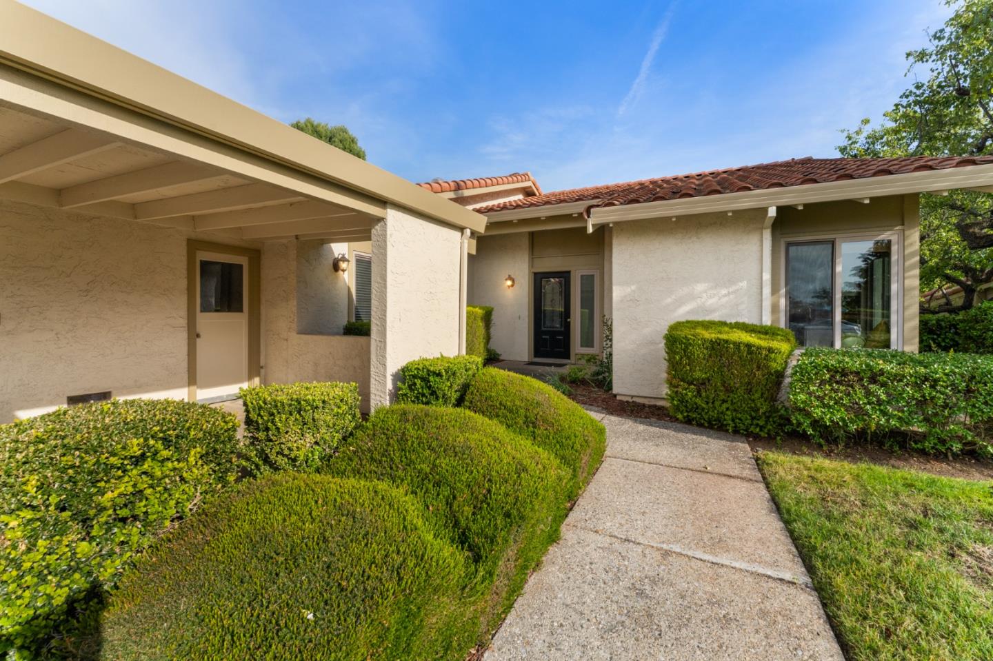 8336 Colombard Court