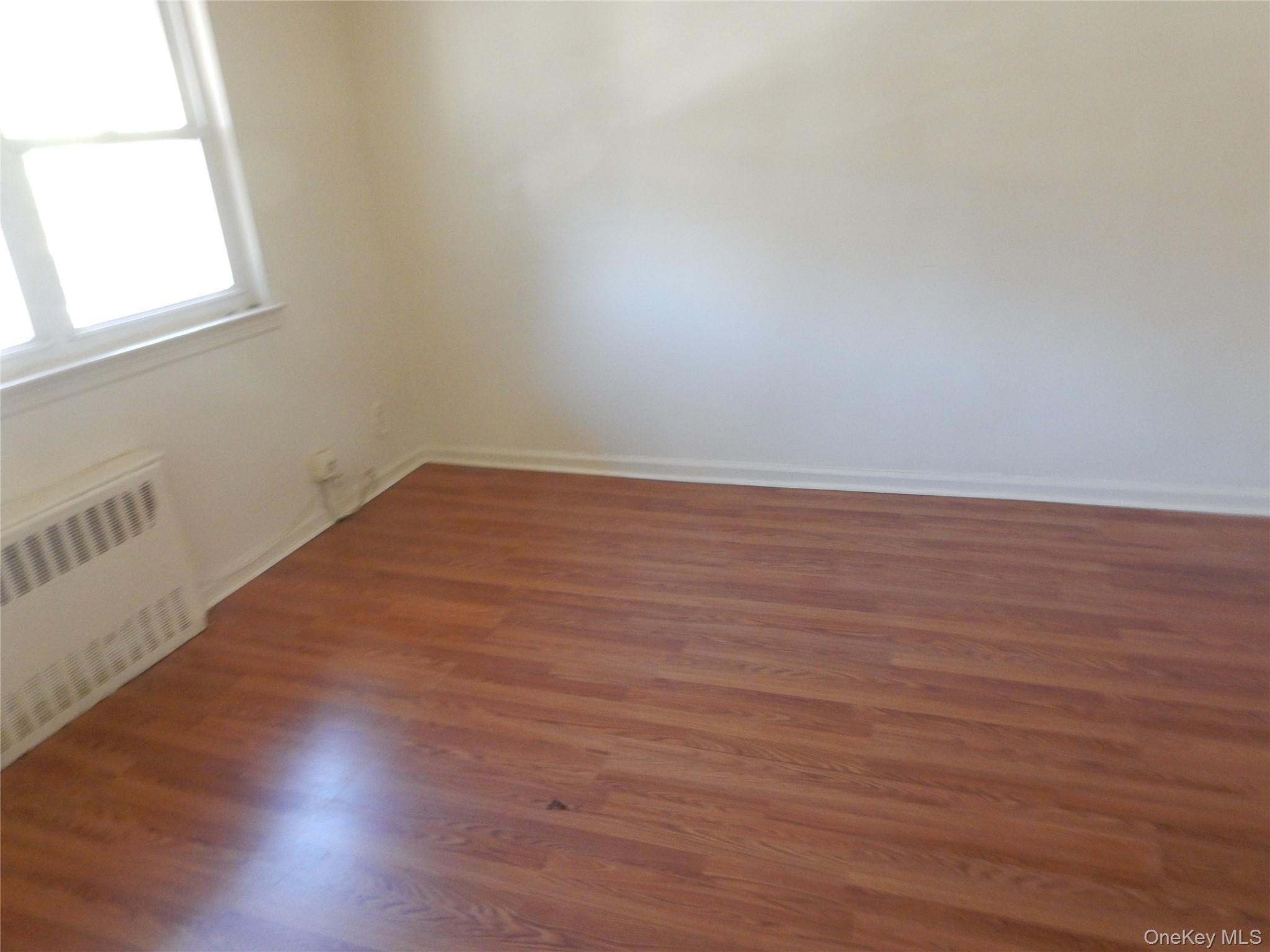 4044 Ave