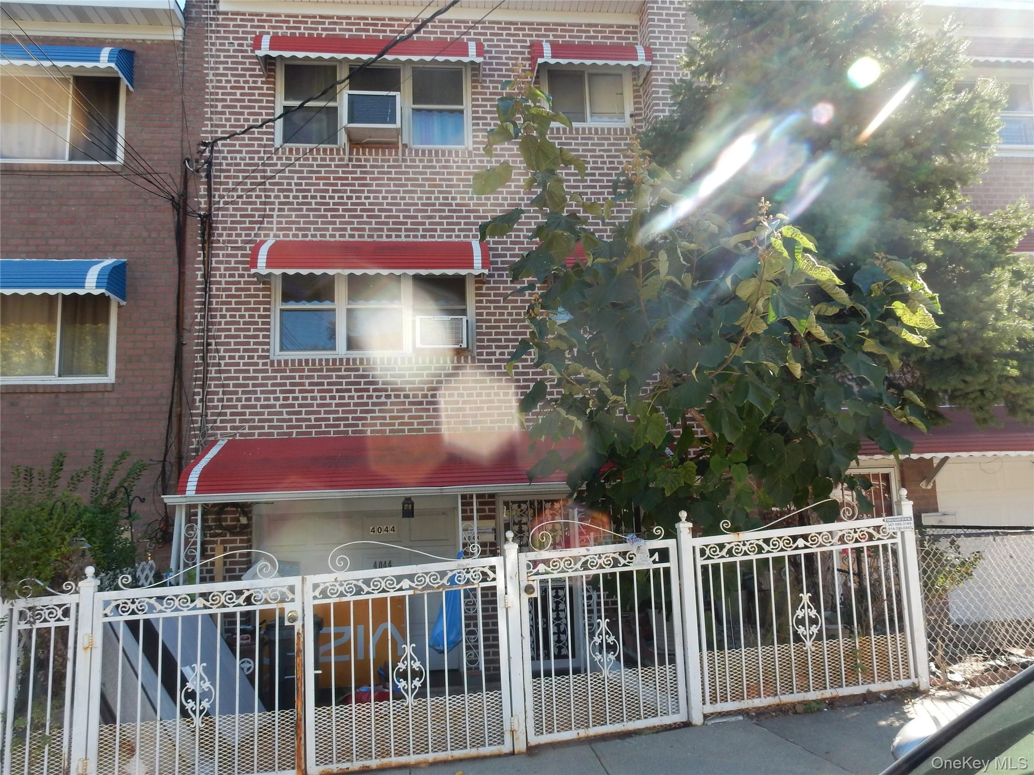 4044 Ave
