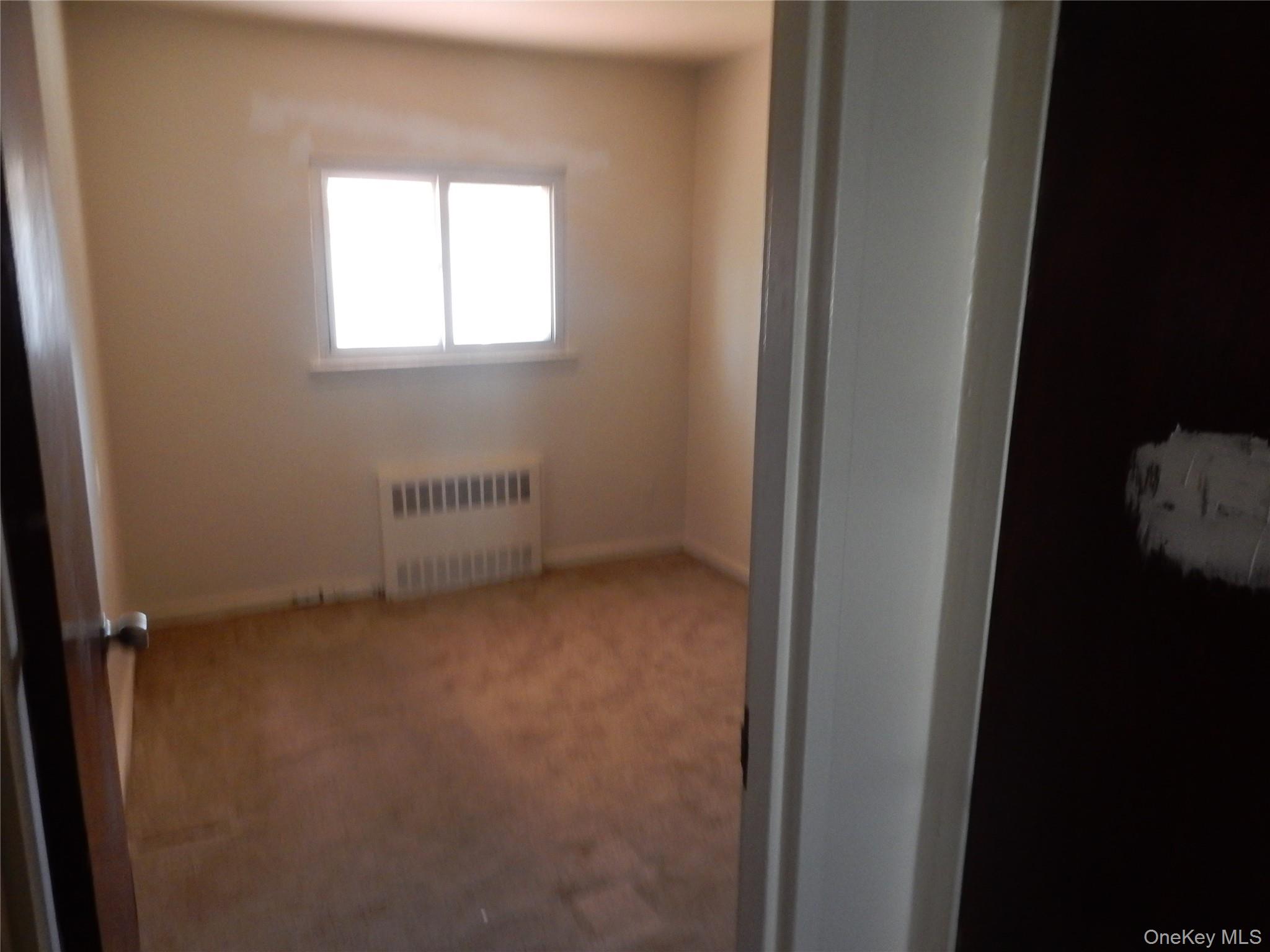 4044 Ave