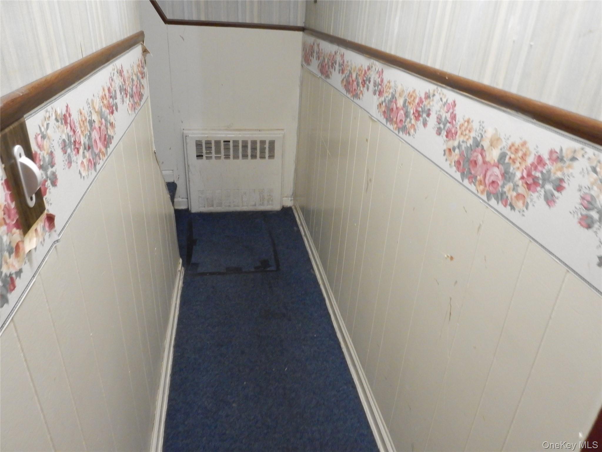 4044 Ave