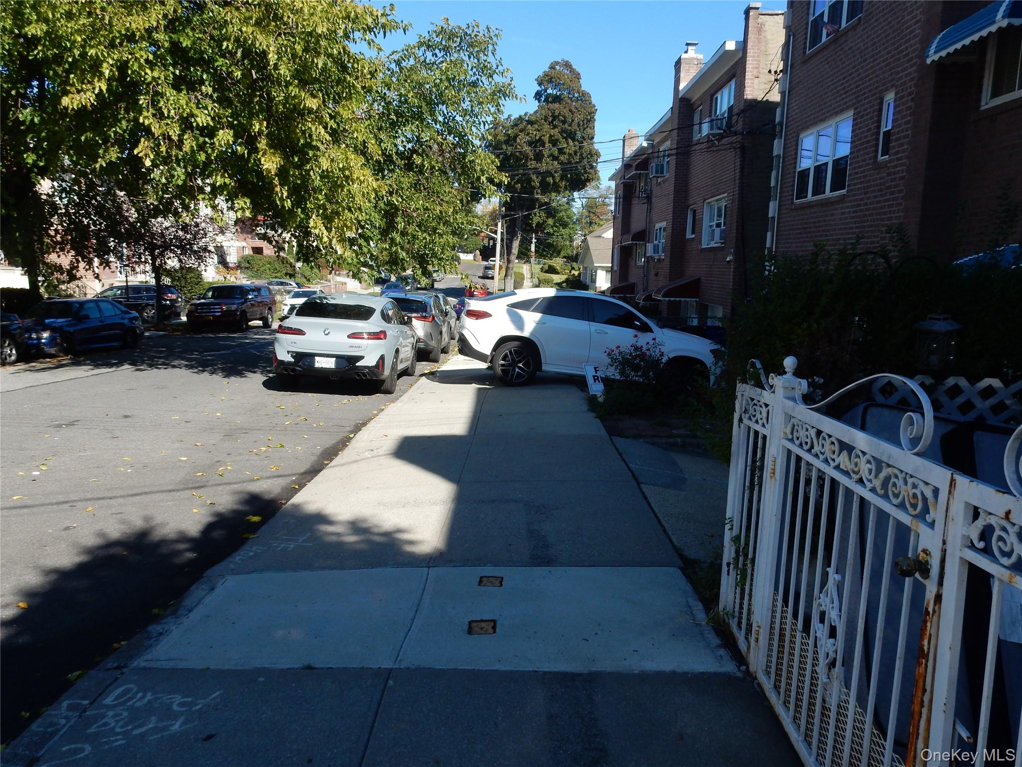 4044 Ave
