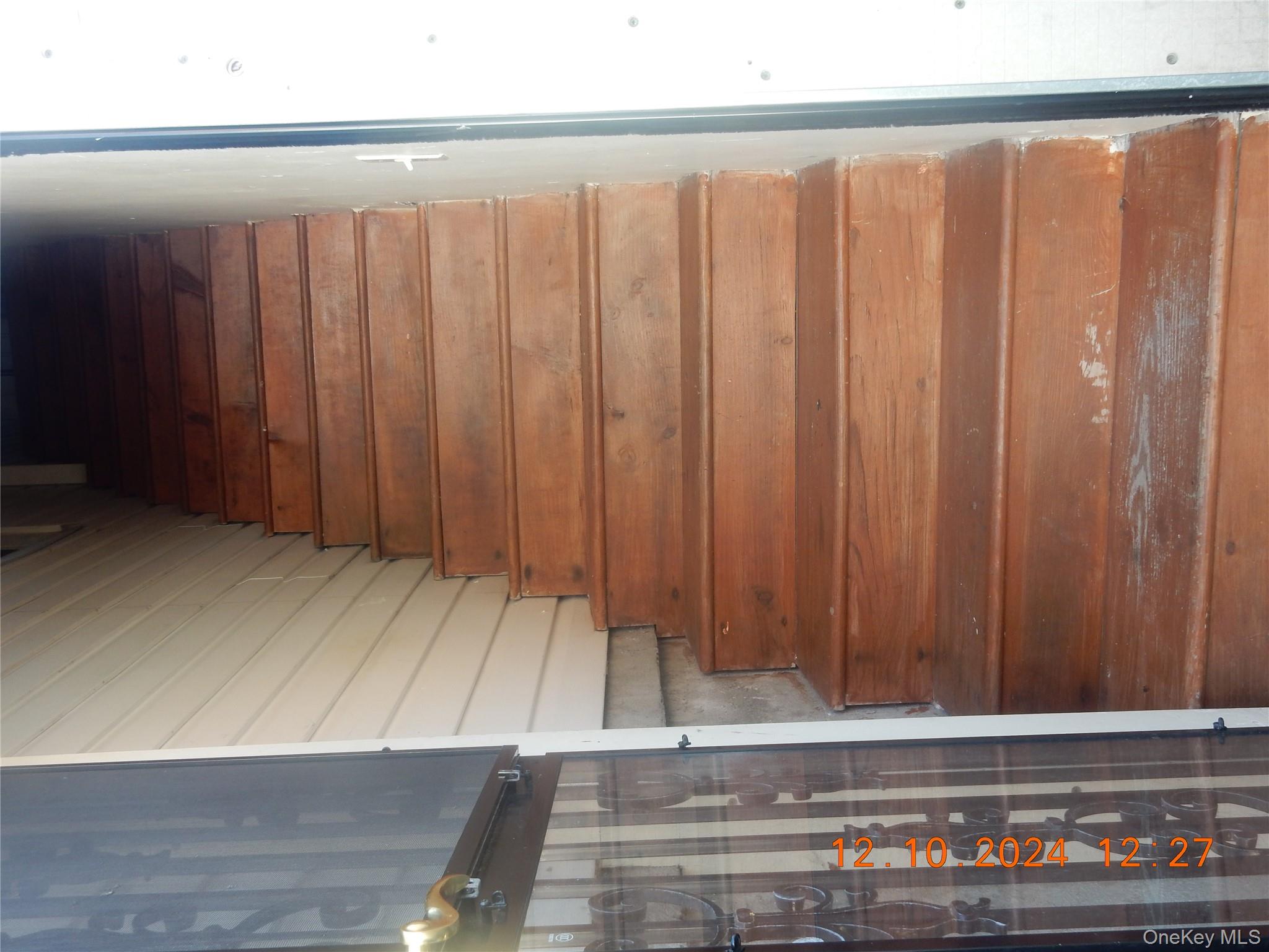 1027 E 83rd Street E Unit: 2