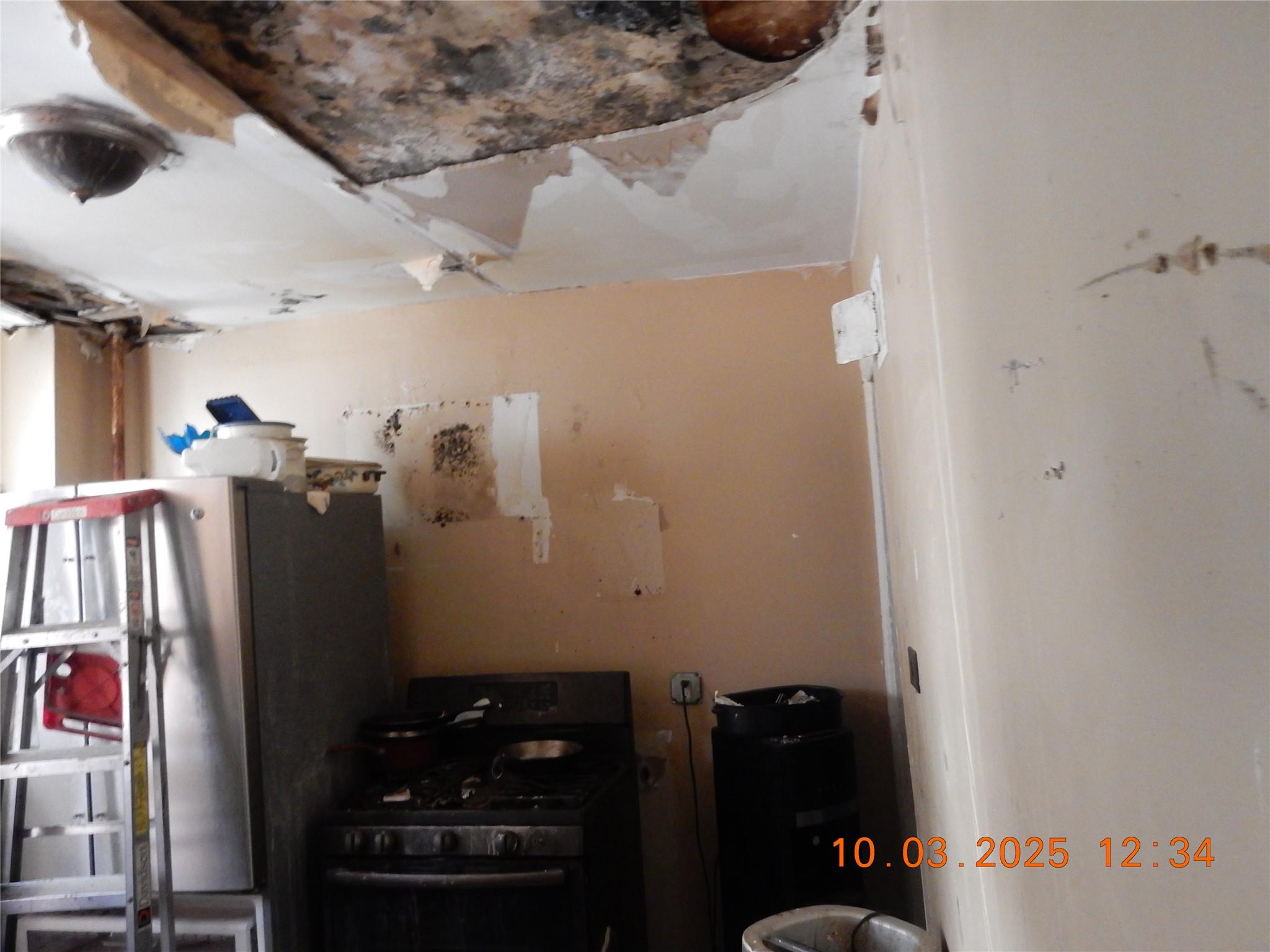 2257 Hampden Pl Unit: 2