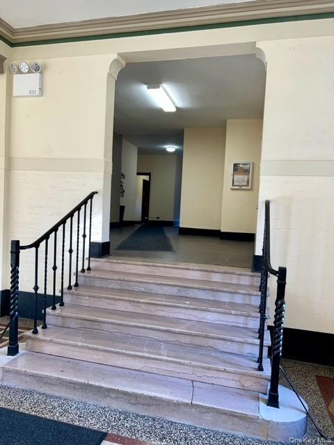 590 E Third Street Unit: 4O