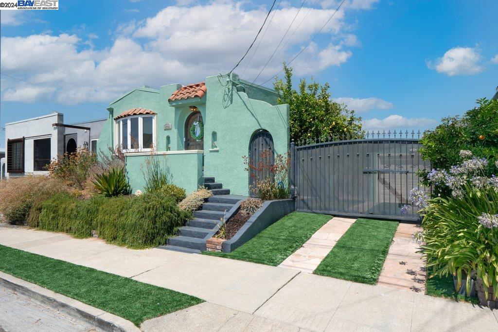 4728 Meldon Avenue
