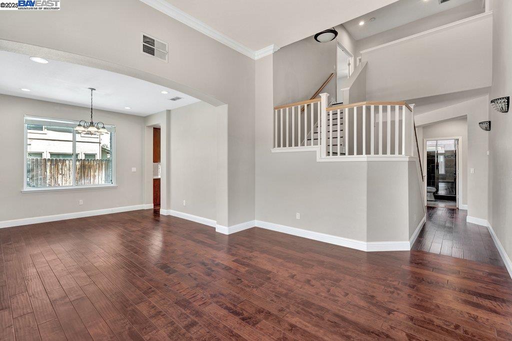 2315 Sabrina Way
