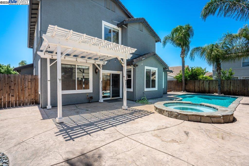 2315 Sabrina Way