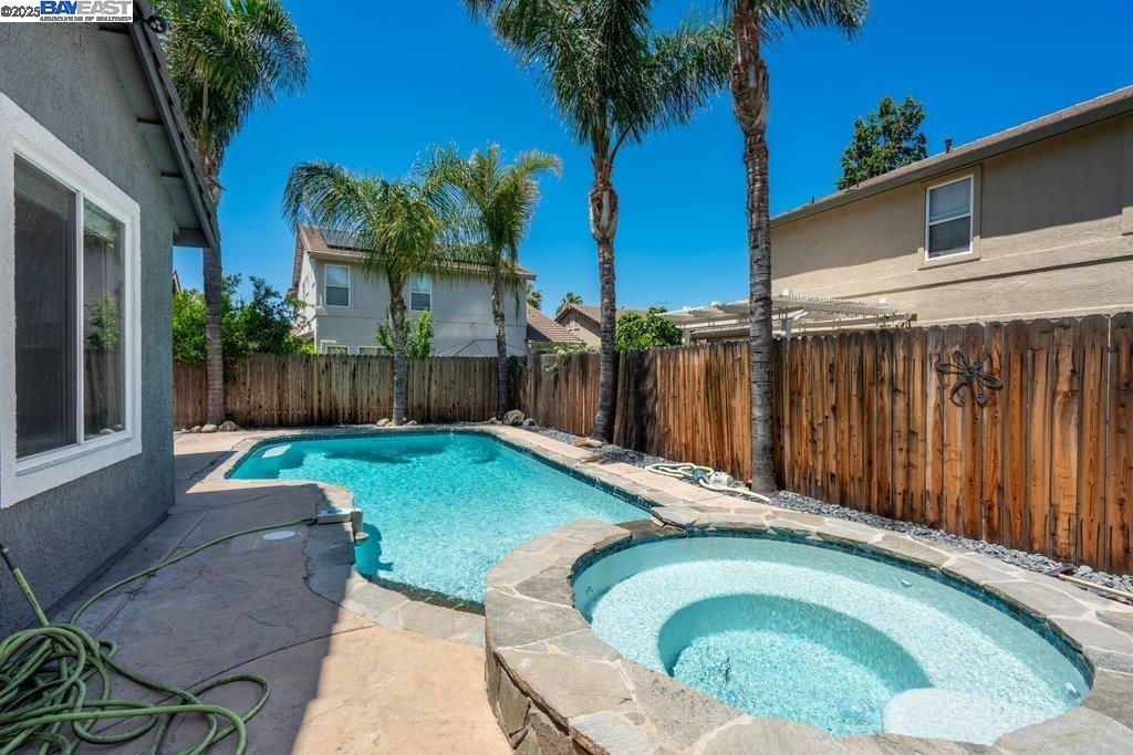 2315 Sabrina Way