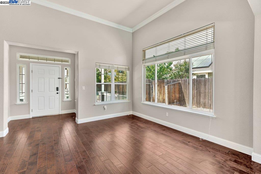2315 Sabrina Way
