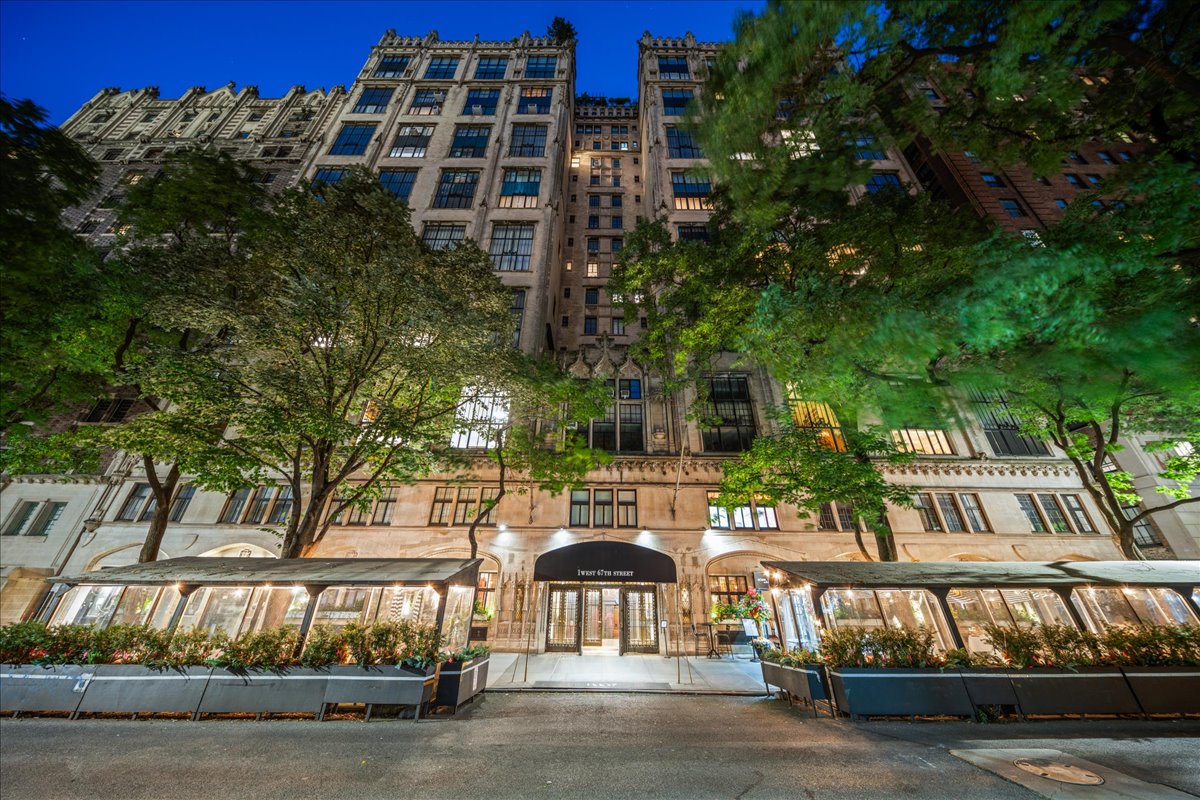1 W 67TH Street 2E