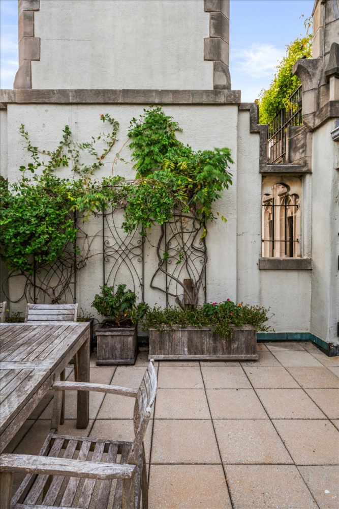 1 W 67TH Street 2E