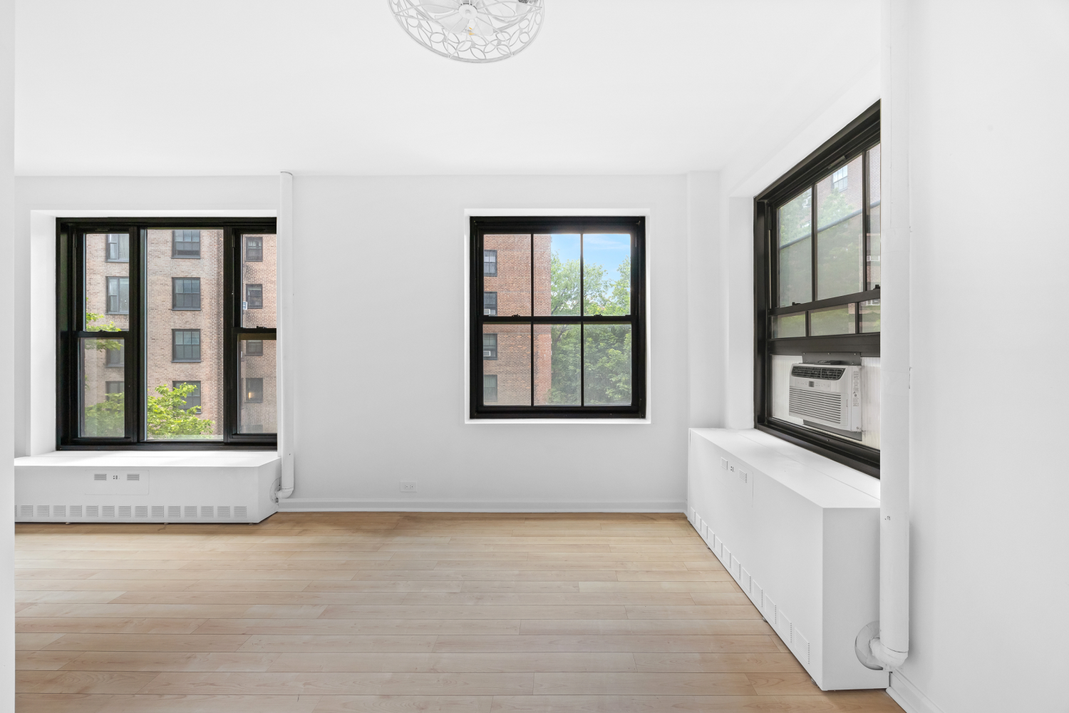 365 CLINTON Avenue 6F