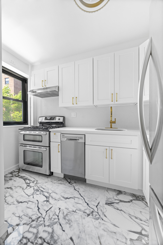 365 CLINTON Avenue 6F