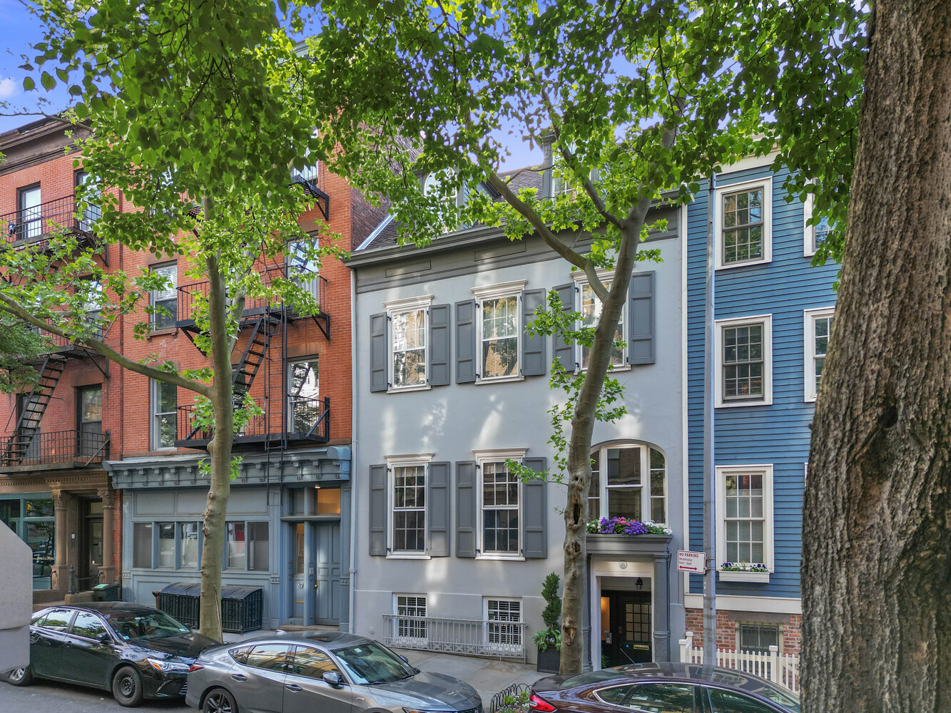 60 HICKS Street