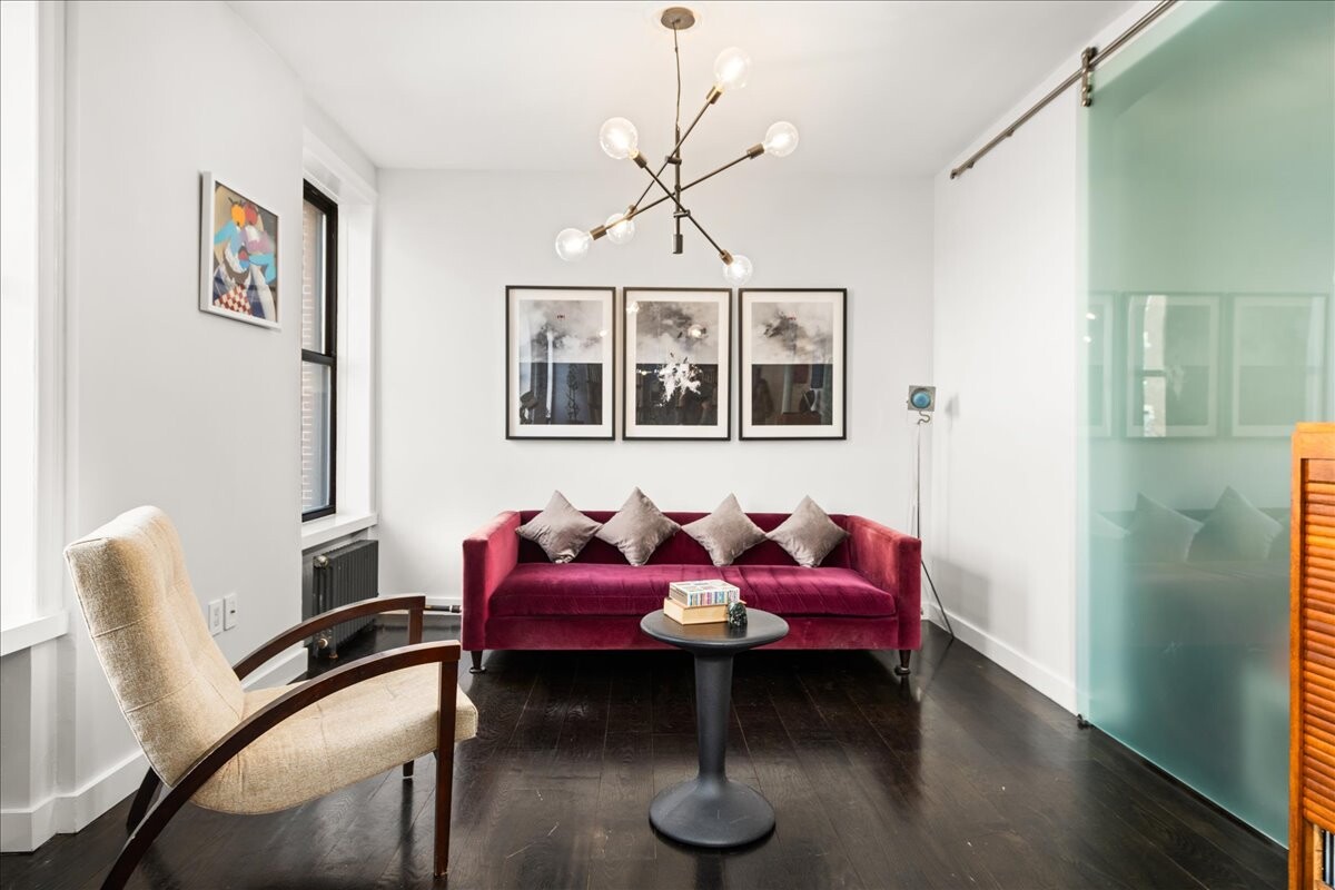 234 W 21ST Street 43