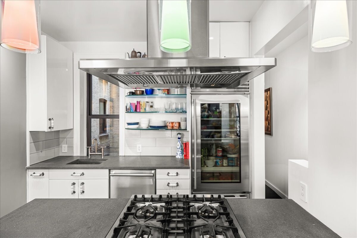 234 W 21ST Street 43