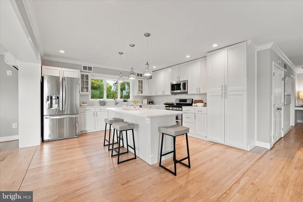 141 BOONE TRAIL