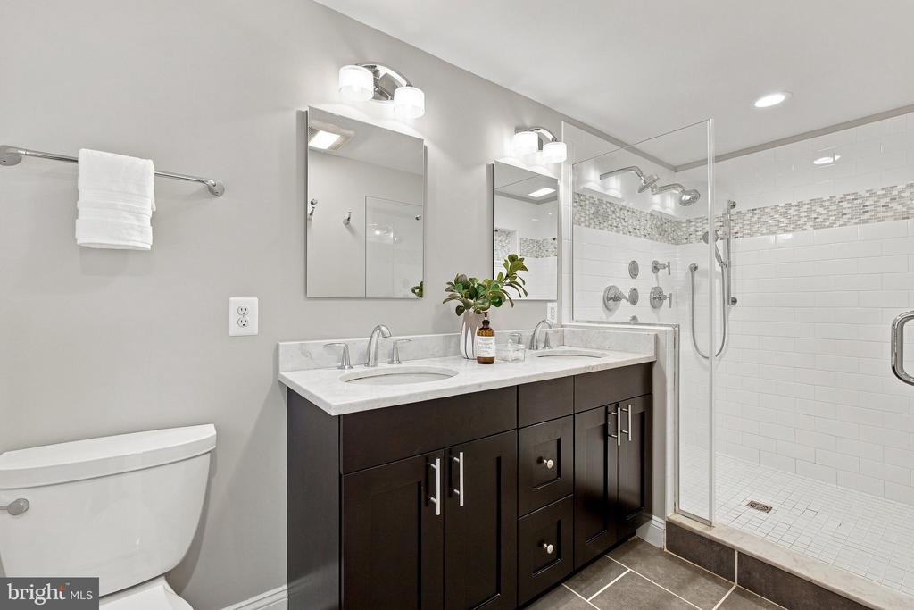 141 BOONE TRAIL