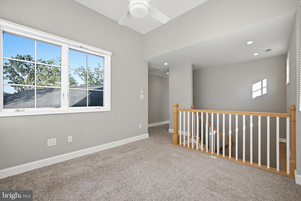 141 BOONE TRAIL