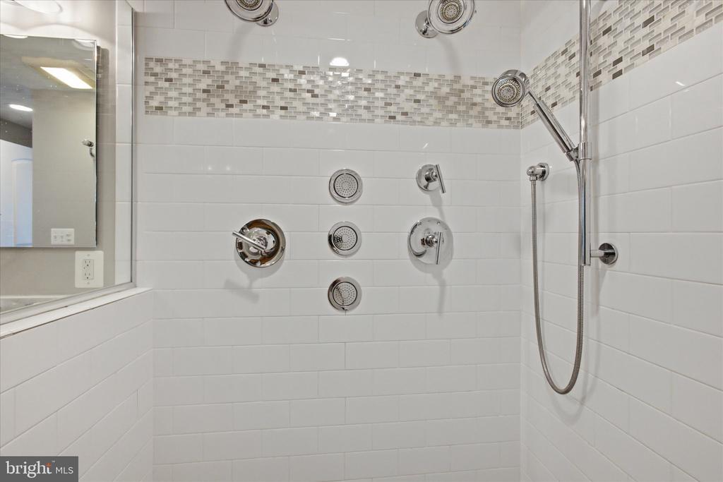 141 BOONE TRAIL