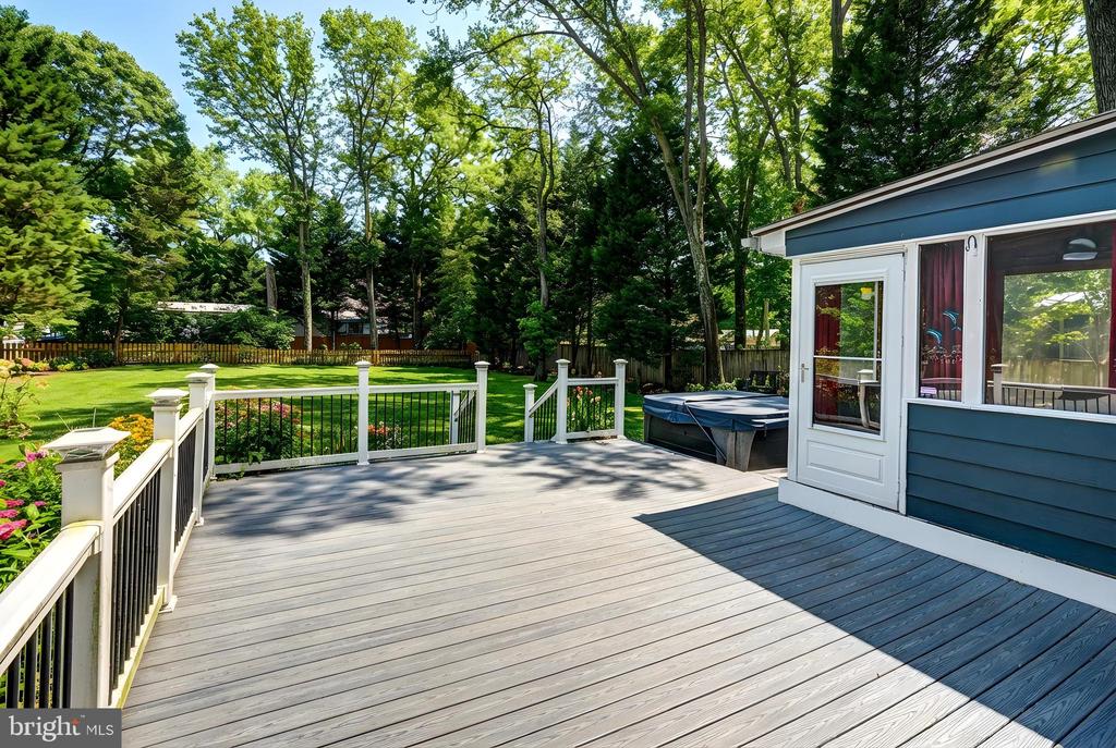 1301 WATER OAK DRIVE