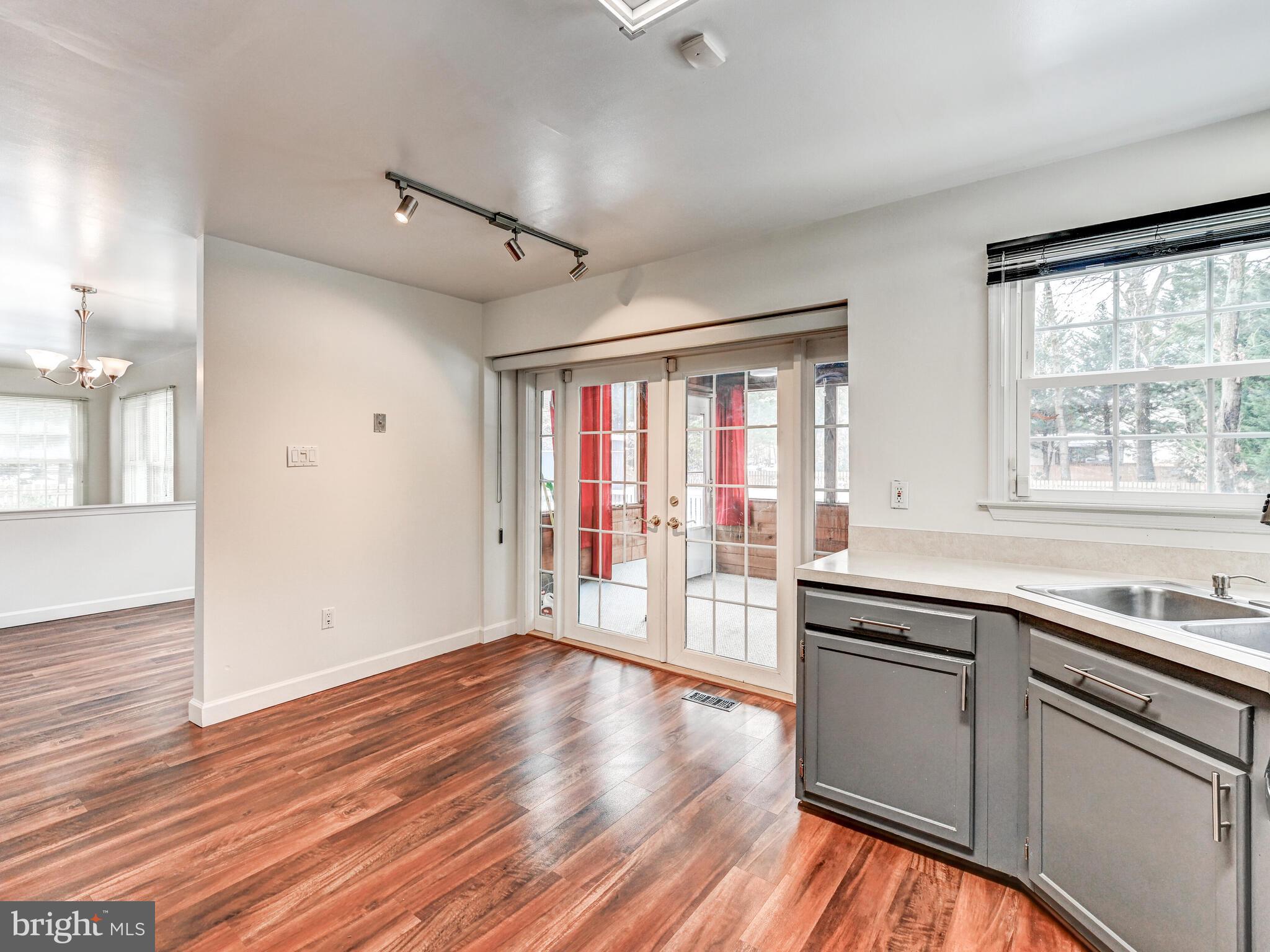 1301 WATER OAK DRIVE