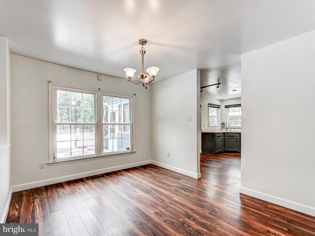 1301 WATER OAK DRIVE