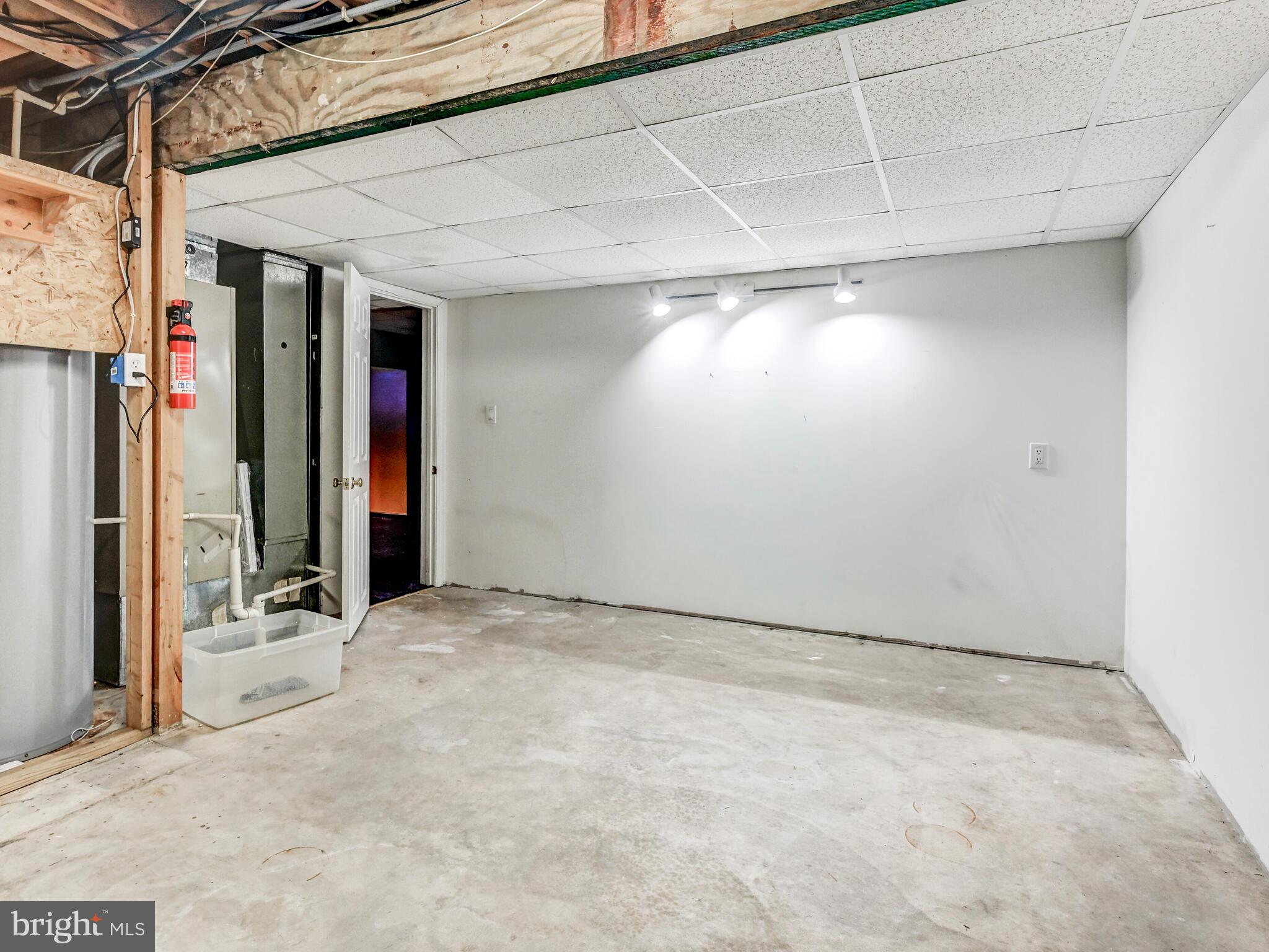 1301 WATER OAK DRIVE