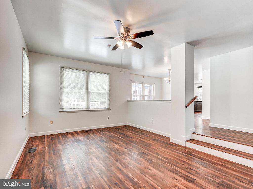 1301 WATER OAK DRIVE