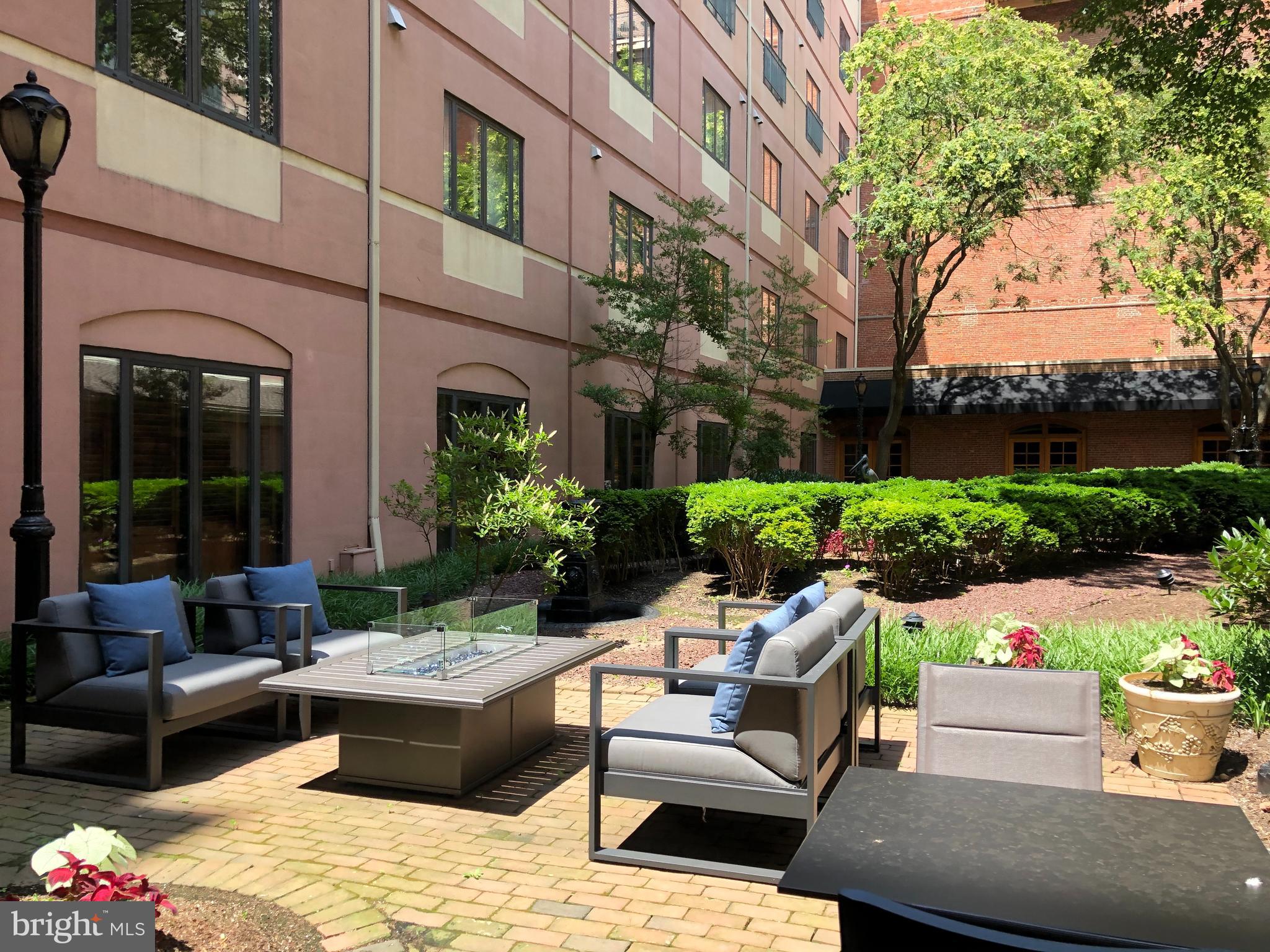 1000 FELL STREET Unit: 624