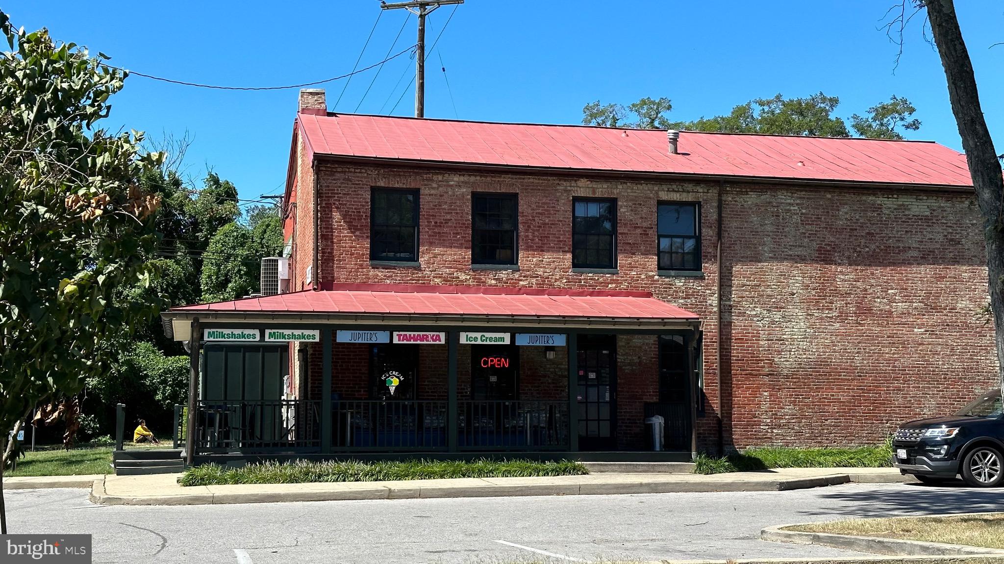 1120 WASHINGTONVILLE DRIVE