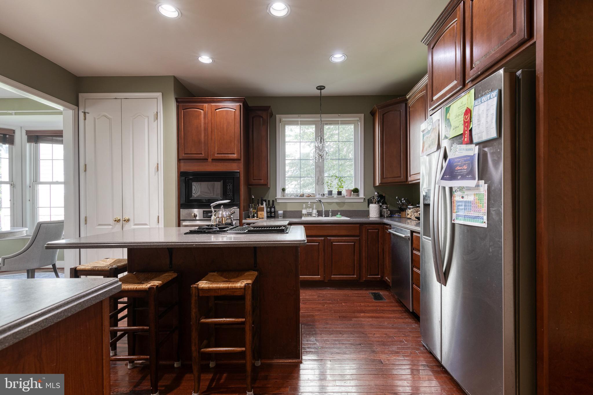 1120 WASHINGTONVILLE DRIVE