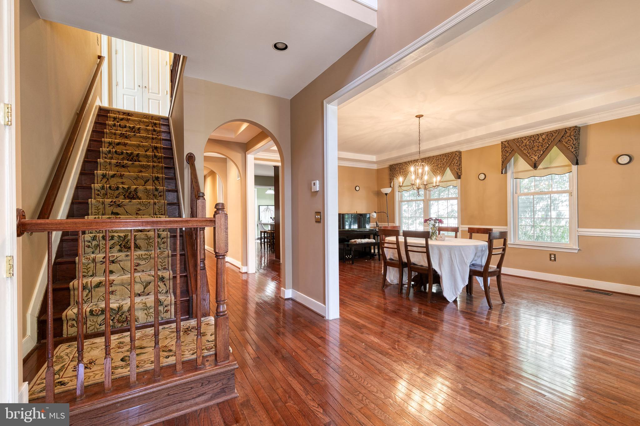 1120 WASHINGTONVILLE DRIVE