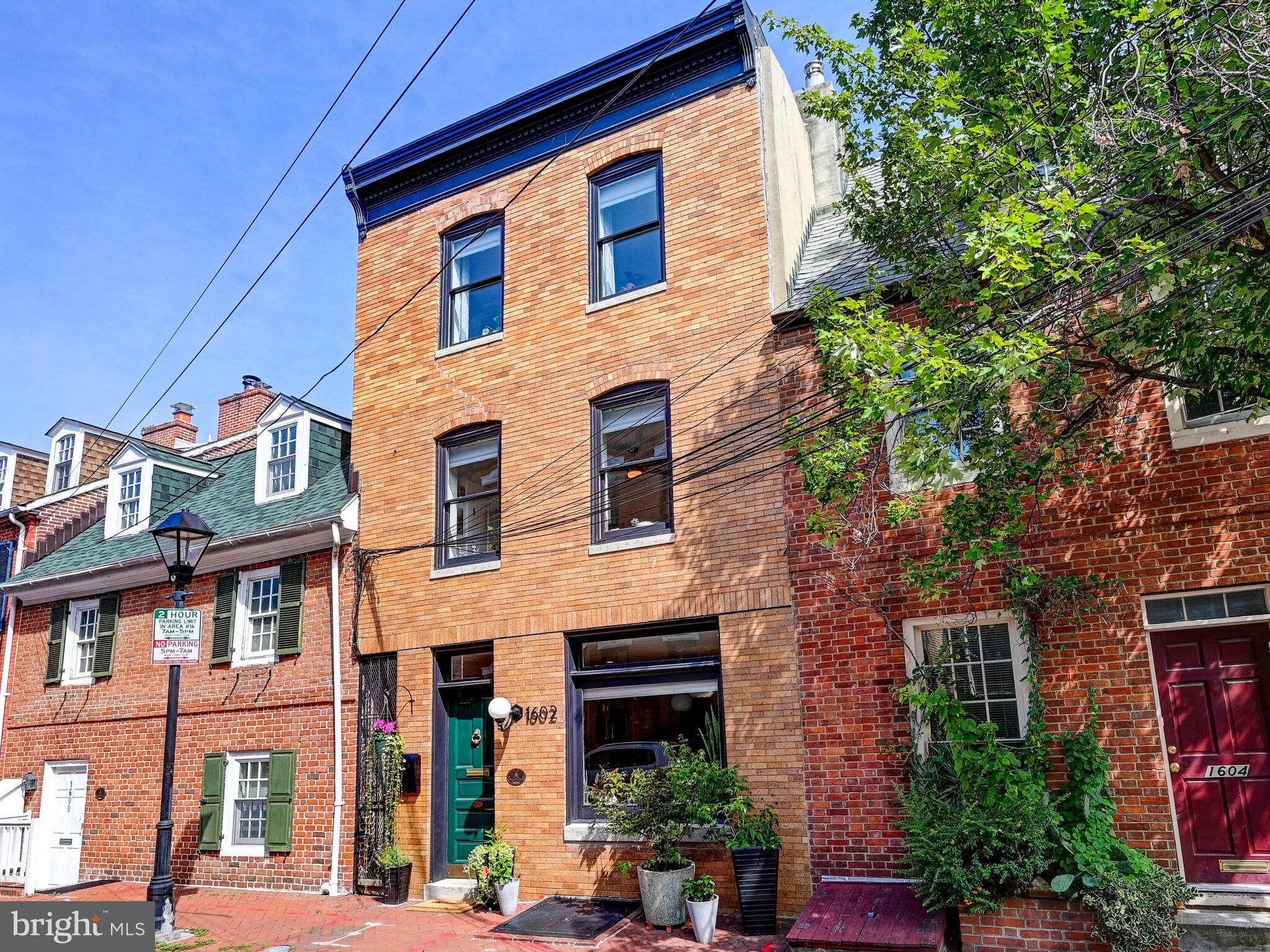 1602 SHAKESPEARE STREET