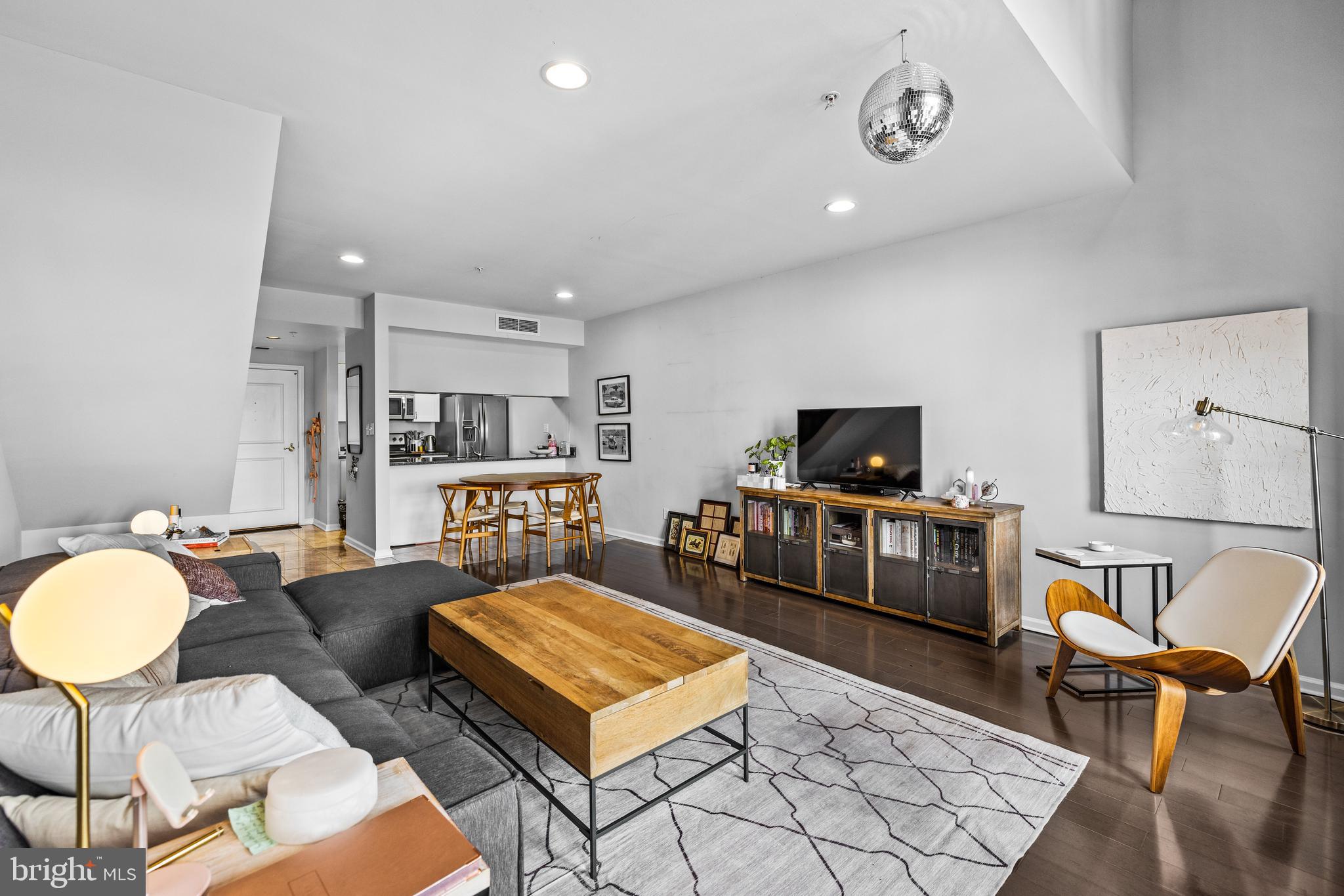 1000 FELL STREET Unit: 206