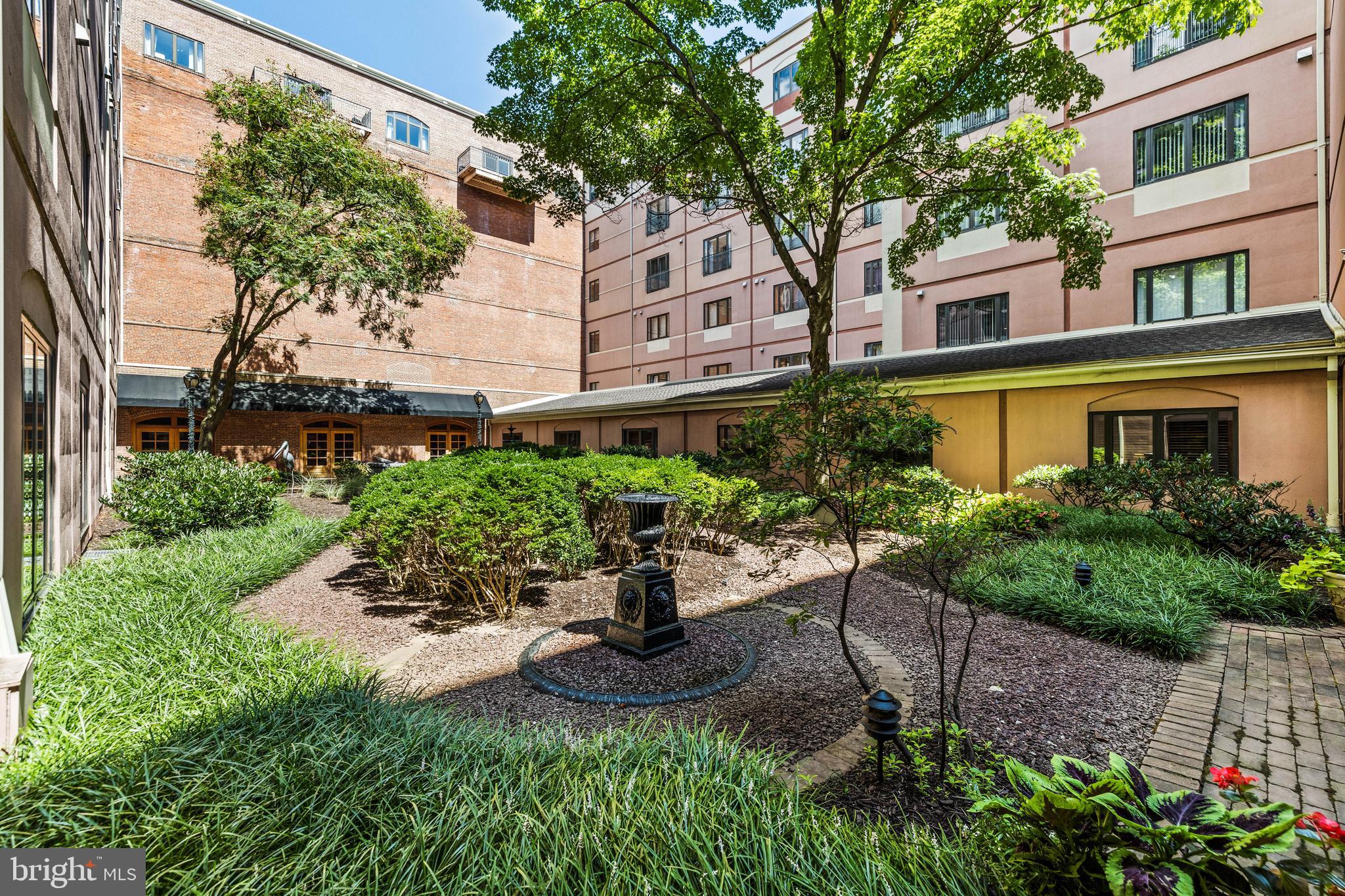 1000 FELL STREET Unit: 206