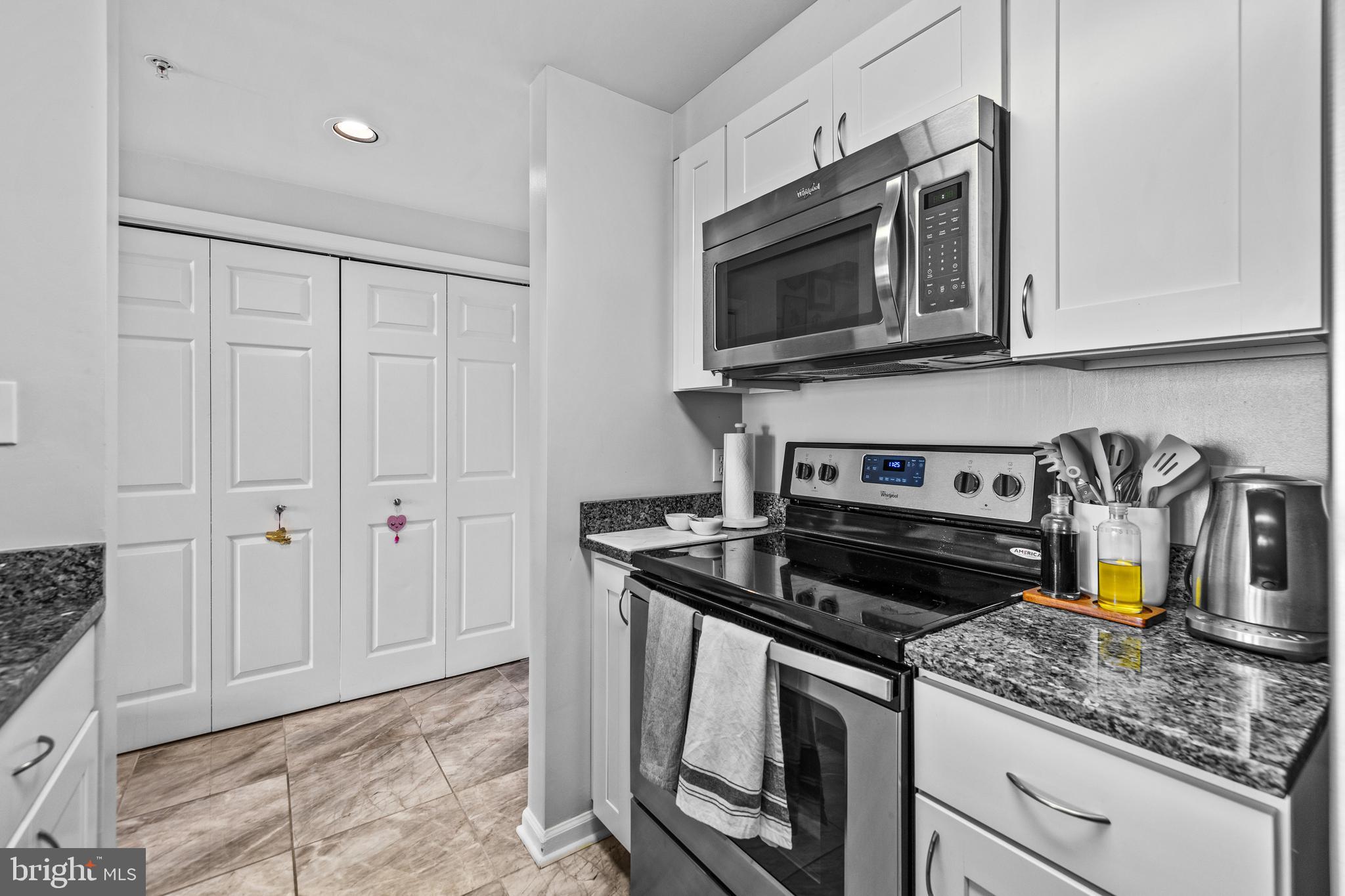 1000 FELL STREET Unit: 206
