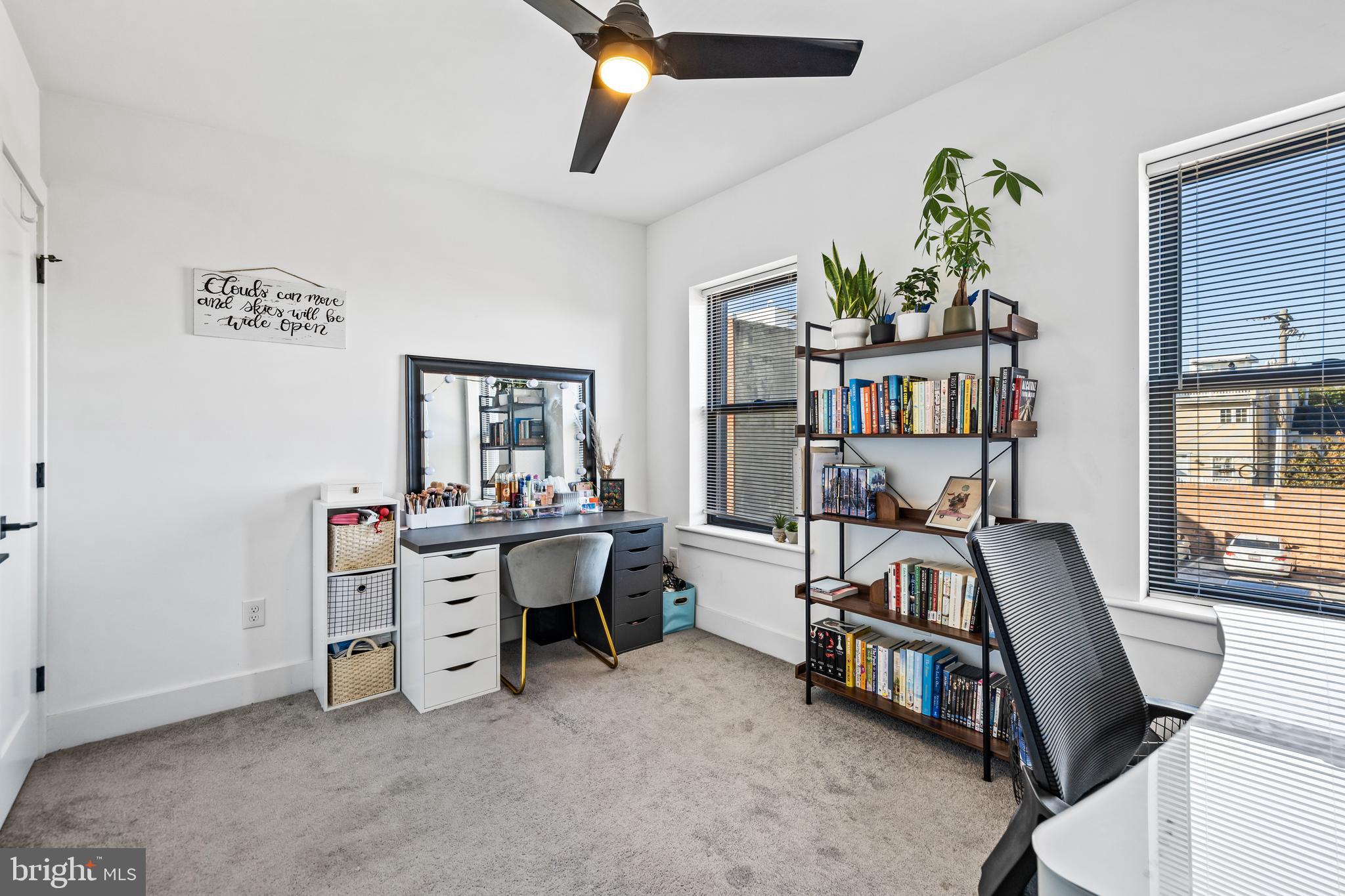 901 S Streeper STREET