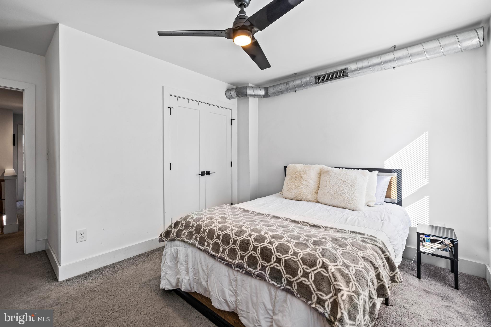 901 S Streeper STREET