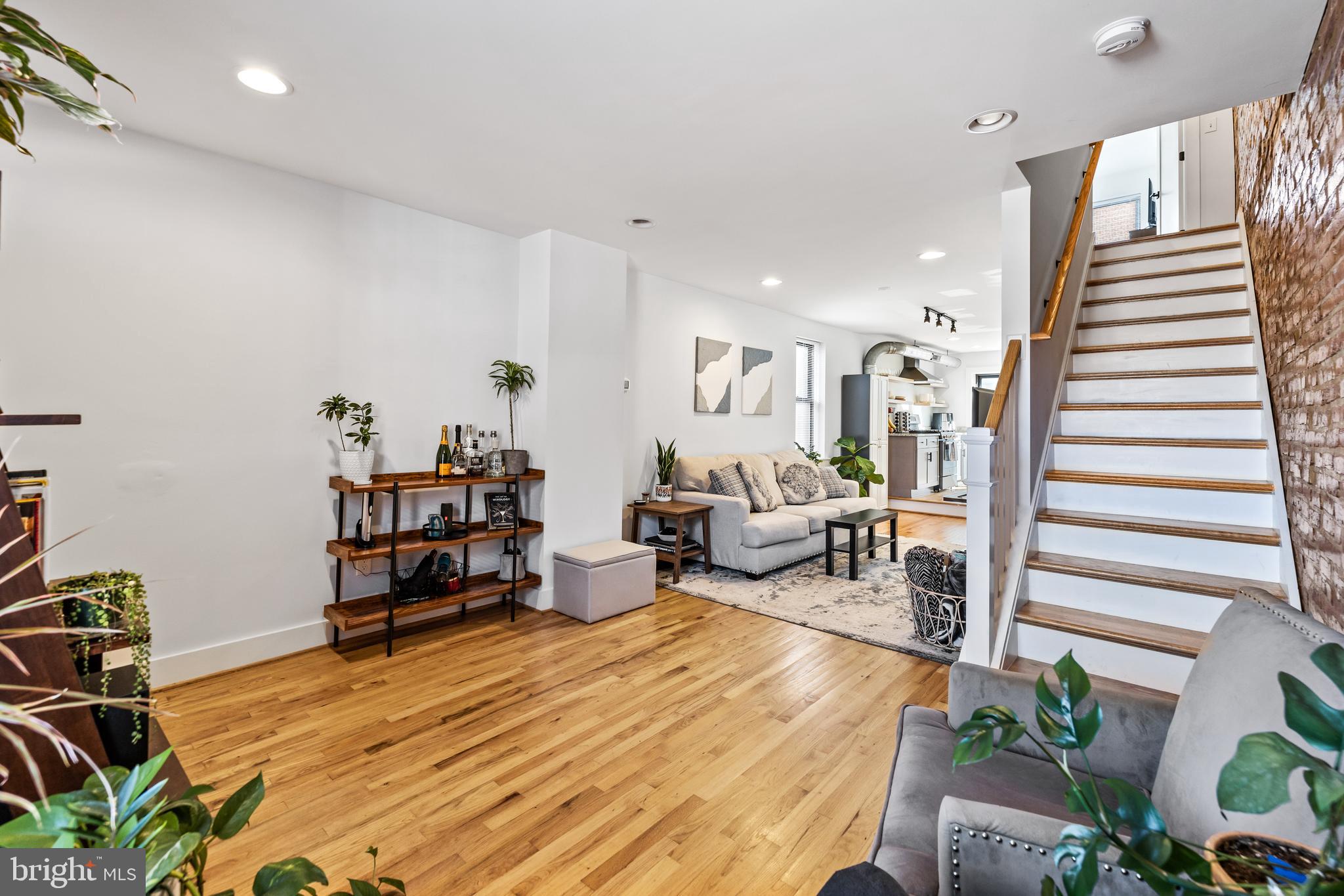 901 S Streeper STREET