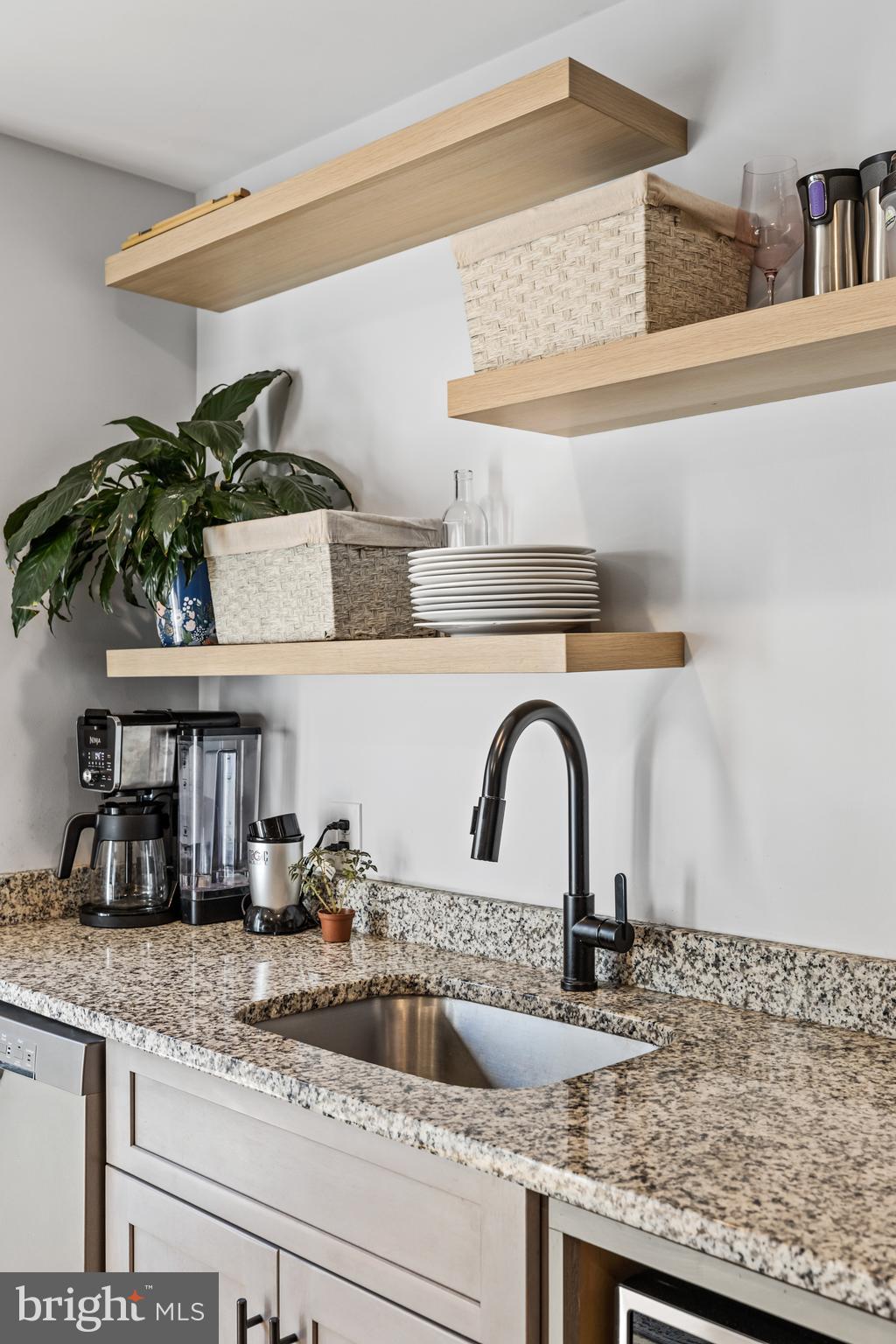 901 S Streeper STREET