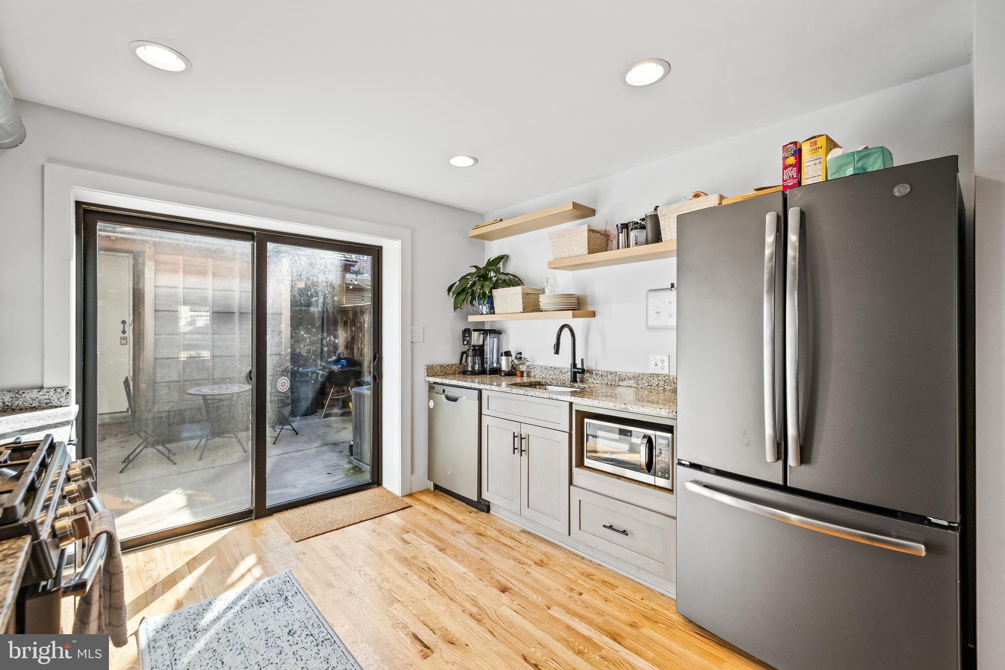 901 S Streeper STREET