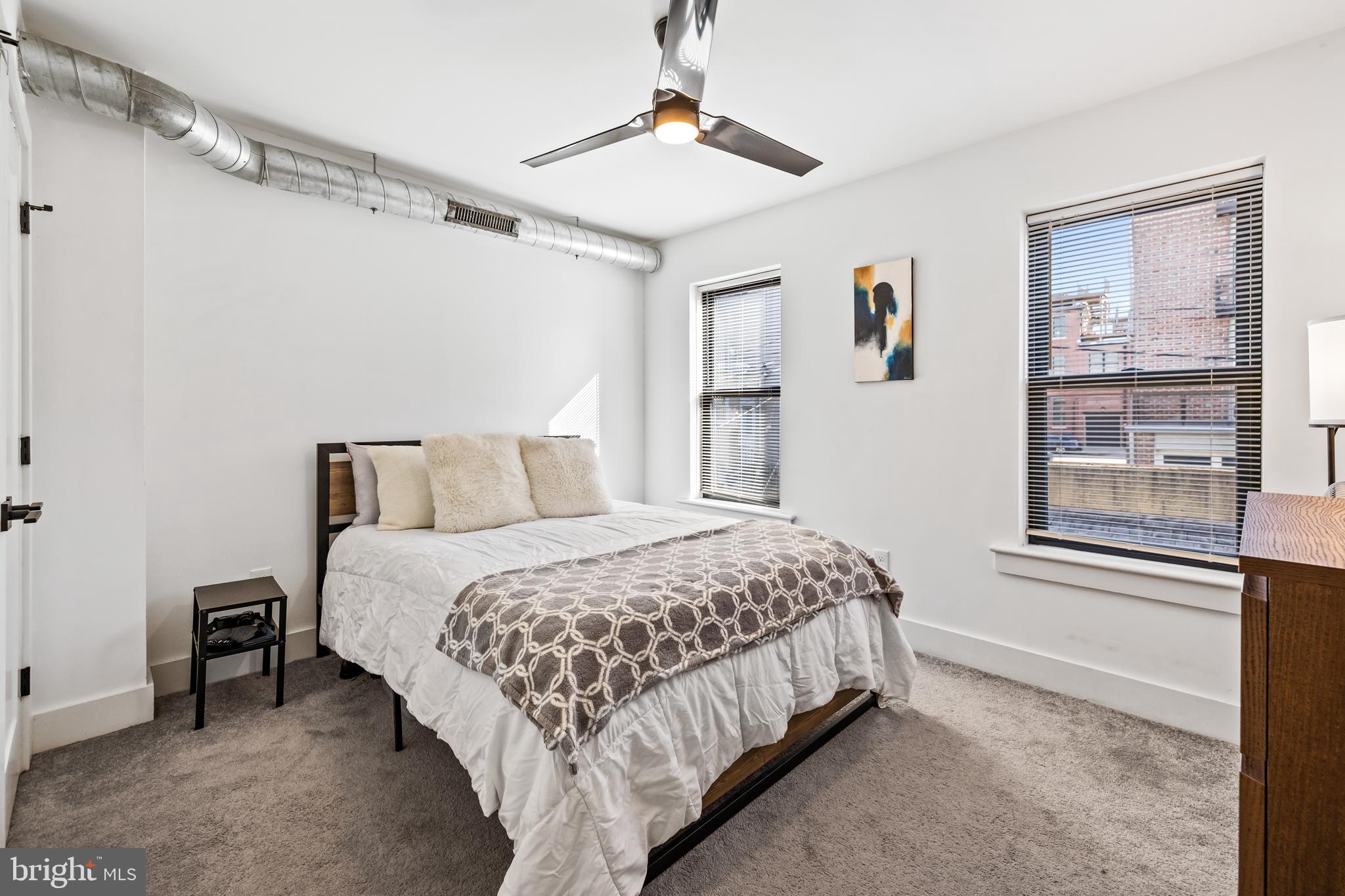 901 S Streeper STREET