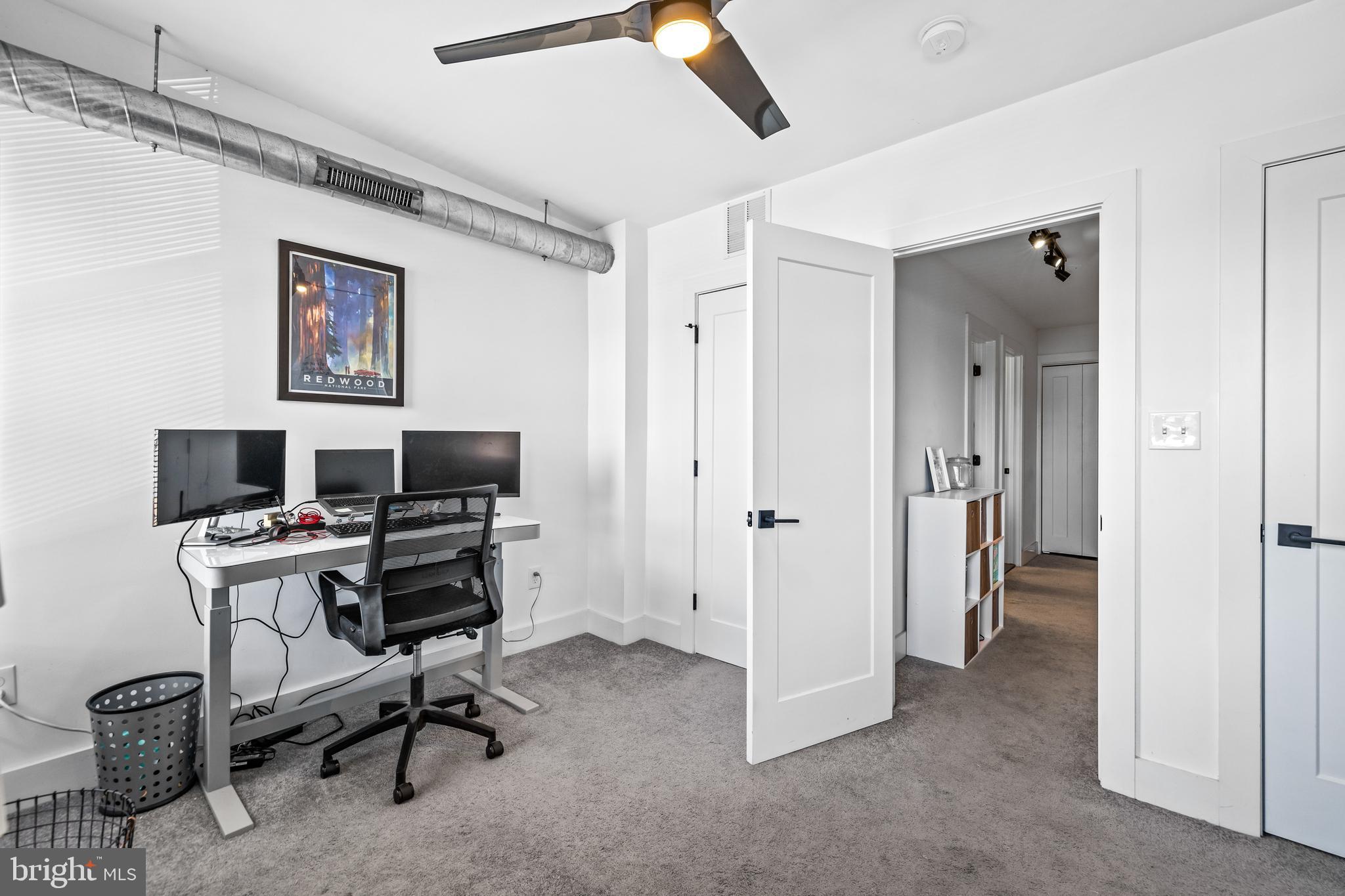 901 S Streeper STREET