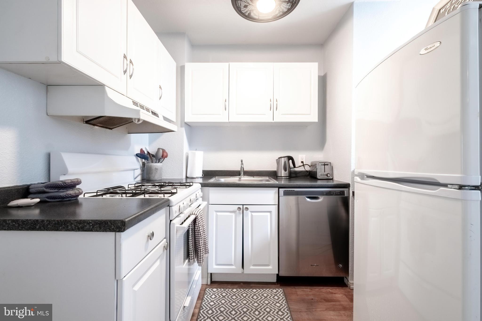3452 Elm Avenue Unit: 2