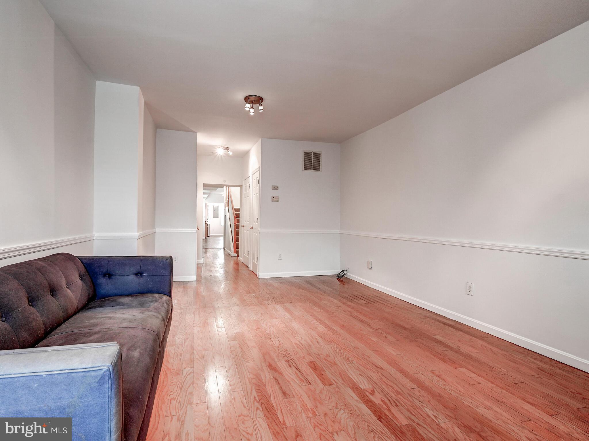 6 Chester St S