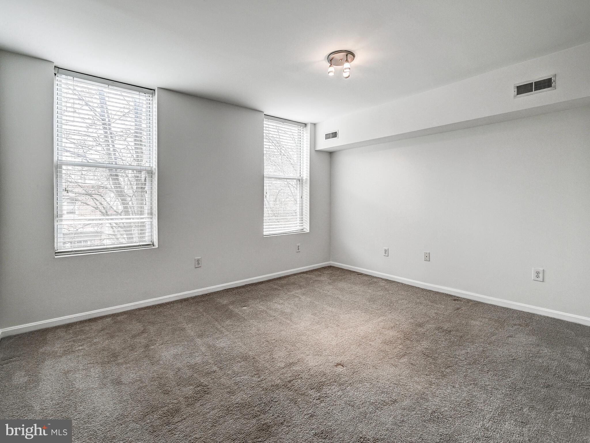 6 Chester St S